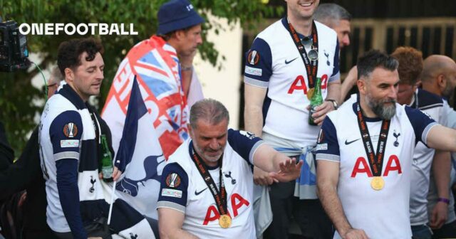 252fv2-252fphotobooth-252fcms-252fen-252f41152985-253fdate-3d2025-05-23.jpg Postecoglou suggests he is set to stay at Tottenham during speech at trophy parade